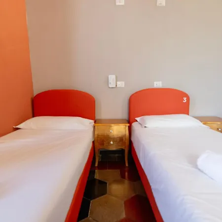 Borgo Ripa Urban Travel Hostel Rome Exterior photo